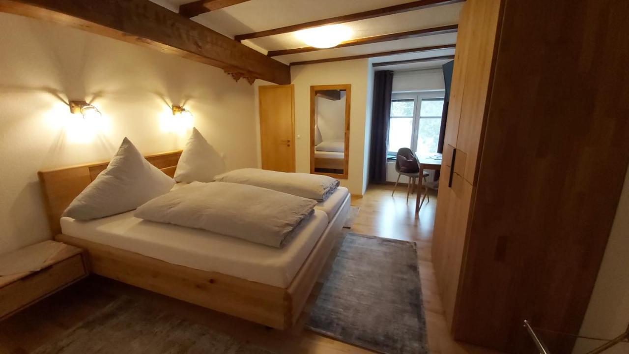 Gasthof Zum Goldenen Kreuz Wilhelmsdorf  Kültér fotó