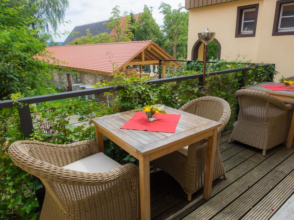 Gasthof Zum Goldenen Kreuz Wilhelmsdorf  Kültér fotó