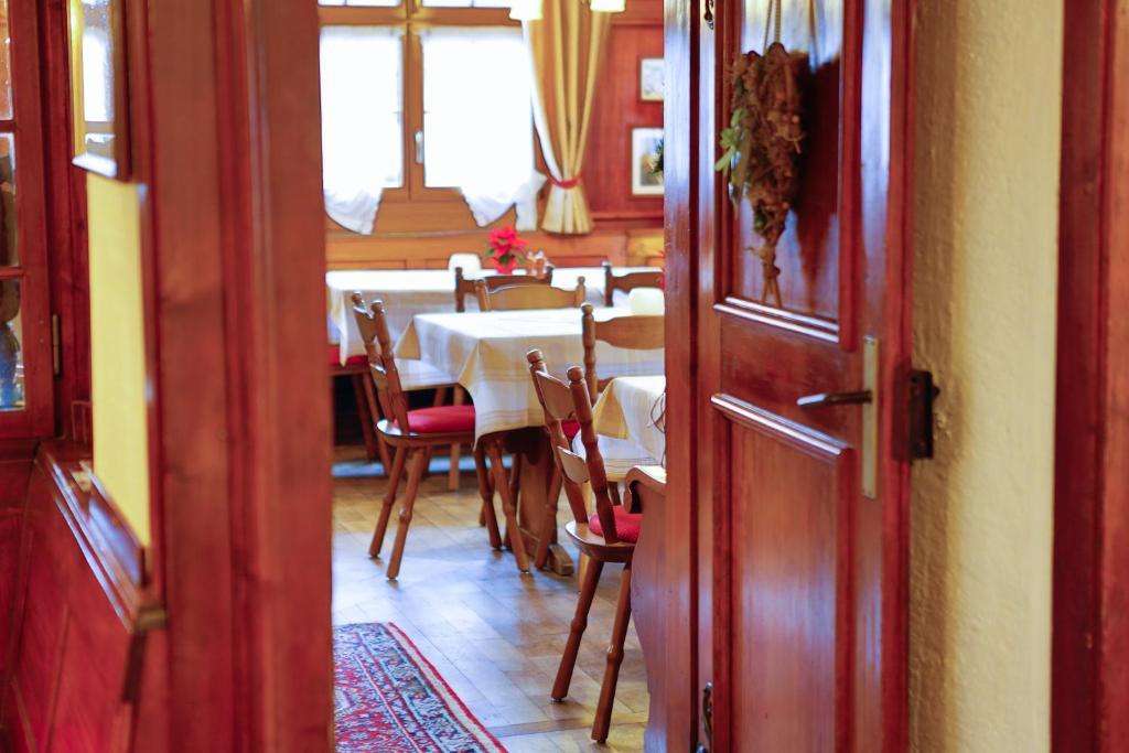 Gasthof Zum Goldenen Kreuz Wilhelmsdorf  Kültér fotó