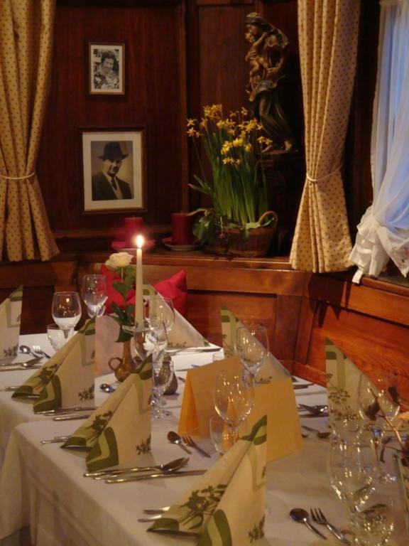 Gasthof Zum Goldenen Kreuz Wilhelmsdorf  Kültér fotó